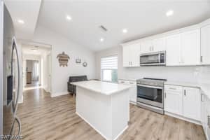 1671 Triangle Palm Terrace, Naples, FL 34119 - MLS#226017225