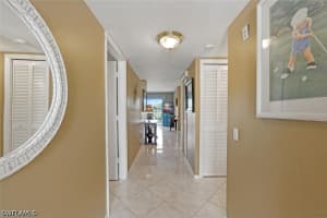 7340 Glenmoor Lane, Naples, FL 34104 - MLS#226017227
