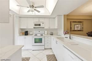 7340 Glenmoor Lane, Naples, FL 34104 - MLS#226017227