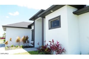 502 Tropicana Parkway, Cape Coral, FL 33993 - MLS#226017264