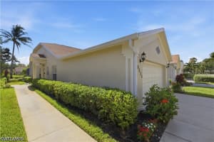 8024 SIVON Way, Naples, FL 34119 - MLS#226017271
