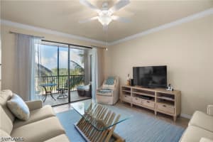 9816 Giaveno Cir 1336, Naples