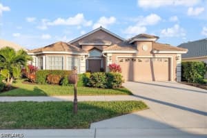 8432 Indian Wells Way, Naples