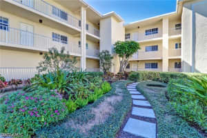 1051 3rd Street, Naples, FL 34102 - MLS#226017342