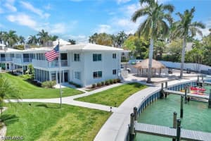 388 Harbour Drive, Naples, FL 34103 - MLS#226017347