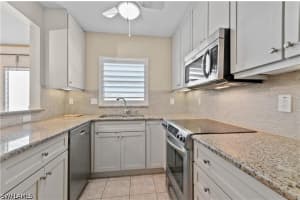 490 Broad Ave S H490, Naples