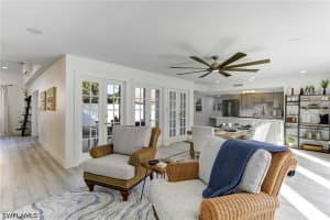 10842 Vanderbilt Drive, Naples, FL 34108 - MLS#226017368