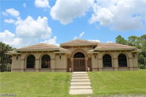461 33rd Ave Ne, Naples
