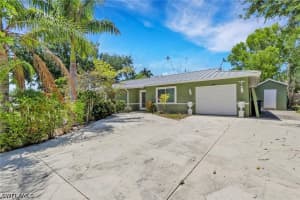 8091 San Carlos Blvd, Fort Myers