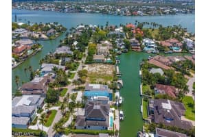 628 21st Avenue, Naples, FL 34102 - MLS#226017409