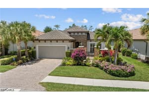 8827 Vaccaro Court, Naples, FL 34119 - MLS#226017438