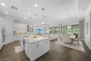8827 Vaccaro Court, Naples, FL 34119 - MLS#226017438