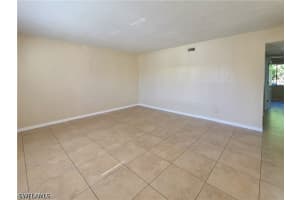 4621 Bayshore Drive, Naples, FL 34112 - MLS#226017442