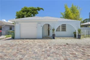 742 111th Avenue, Naples, FL 34108 - MLS#226017461