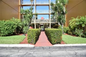 2366 Mall Drive, Fort Myers, FL 33901 - MLS#226017511