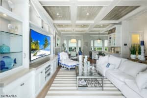 510 2nd Street, Naples, FL 34102 - MLS#226017589