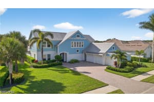 14832 Dockside Ln, Naples