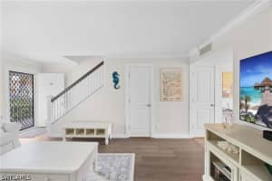 1222 Gordon Dr O-15, Naples