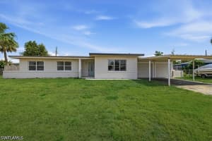 807 Leeland Heights Boulevard, Lehigh Acres, FL 33936 - MLS#226017665