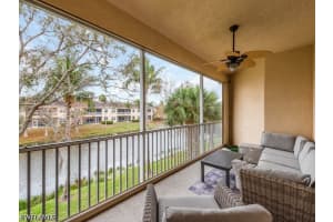 6021 Jonathans Bay Cir 302, Fort Myers