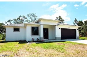 902 Magnolia Ave, Lehigh Acres