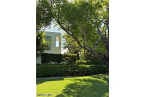 335 Banyan Boulevard, Naples, FL 34102 - MLS#226017734