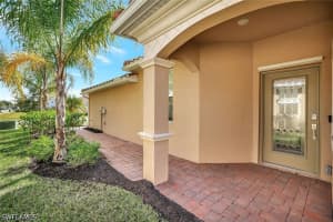 2567 Vine Avenue, Naples, FL 34120 - MLS#226017761