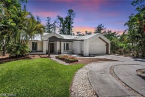 5330 Cherry Wood Dr, Naples