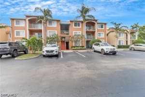 1180 Wildwood Lakes Blvd 108, Naples