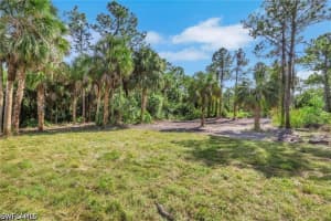 436 41st Ave NE, Naples, FL 34120 - MLS#226017823