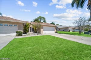627 Saint Andrews Blvd, Naples