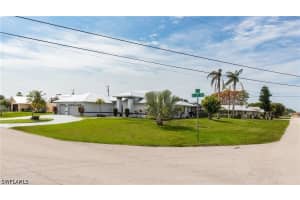 512 33rd Terrace, Cape Coral, FL 33904 - MLS#226017903