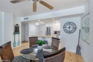 5 Bluebill Avenue, Naples, FL 34108 - MLS#226017904