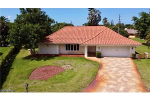 2353 Abbey Court, Naples, FL 34112 - MLS#226017927