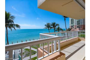 990 Cape Marco Drive, Marco Island, FL 34145 - MLS#226017936