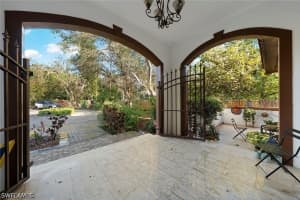 2605 64th Street, Naples, FL 34105 - MLS#226017990