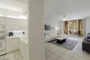 410 Bayfront Place, Naples, FL 34102 - MLS#226017992