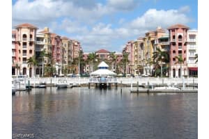 451 Bayfront Pl 5206, Naples