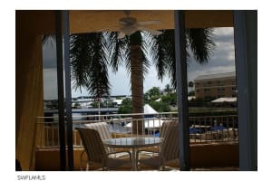 451 BAYFRONT Place, Naples, FL 34102-6470 - MLS#226017997