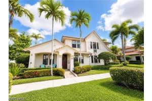 1367 Artesia Dr E 302, Naples