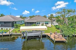 2214 Isle Of Pines Avenue, Fort Myers, FL 33905 - MLS#226018060