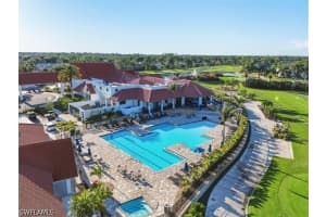 7320 Glenmoor Ln 2206, Naples