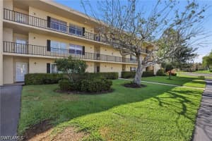 1086 Forest Lakes Drive, Naples, FL 34105 - MLS#226018088