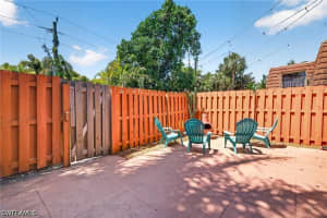 1466 Park Shore Circle, Fort Myers, FL 33901 - MLS#226018135