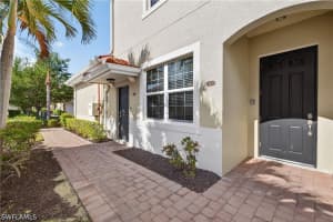 8541 Oakshade Circle, Fort Myers, FL 33919 - MLS#226018140