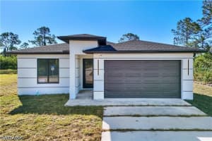 219 Columbus Blvd, Lehigh Acres