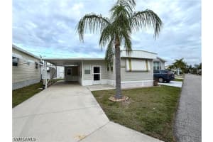 20581 River Dr, Estero