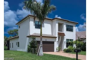 2935 Coco Lakes Drive, Naples, FL 34105 - MLS#226018170
