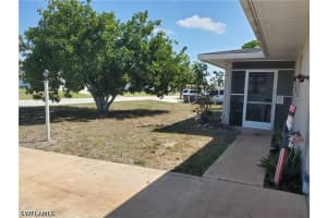 306 Hollywood Street, Lehigh Acres, FL 33936 - MLS#226018172