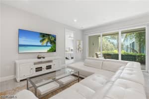 2560 Seychelles Drive, Naples, FL 34112 - MLS#226018187